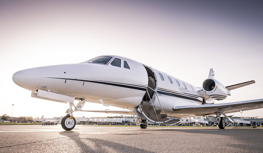 Global leaders flock to WEF via private jets op UK