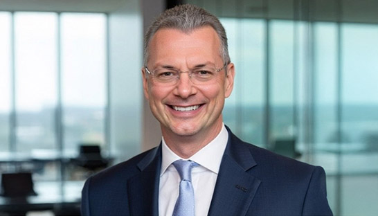 DXC hires William Pieroni as strategy and growth leader for insurance software and BPS