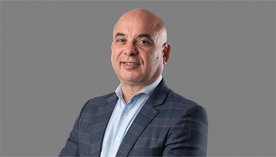 Alvarez & Marsal adds Damian Peluso to Canadian transaction practice 